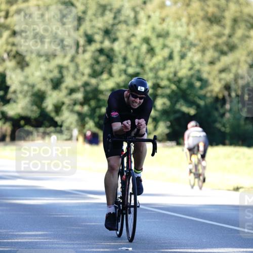 07.09.2025 - 19. Norderstedt Triathlon Michael Burmester http://msf.ph/oto/8845826 07.09.2025 16:07:02 Radfahren 950, 1400, 1418, 1602 meine-sportfotos.de