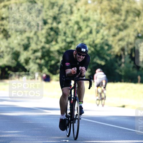 07.09.2025 - 19. Norderstedt Triathlon Michael Burmester http://msf.ph/oto/8845830 07.09.2025 16:07:02 Radfahren 950, 1400, 1418, 1602 meine-sportfotos.de