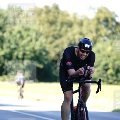07.09.2025 - 19. Norderstedt Triathlon Michael Burmester http://msf.ph/oto/8845838 07.09.2025 16:07:02 Radfahren 950, 1400, 1418, 1602 meine-sportfotos.de