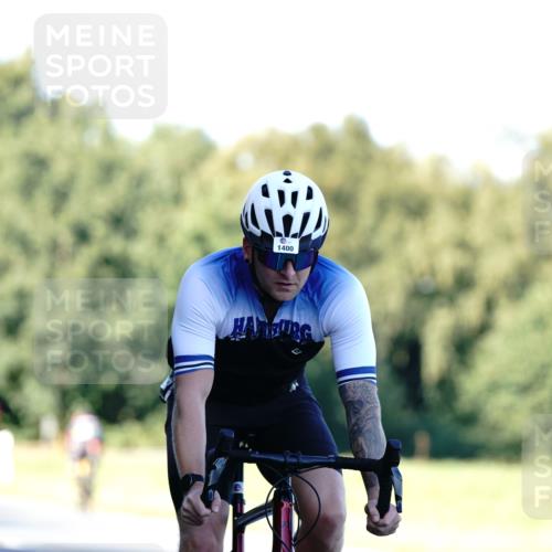 07.09.2025 - 19. Norderstedt Triathlon Michael Burmester http://msf.ph/oto/8845846 07.09.2025 16:07:03 Radfahren 552, 950, 1400, 1574, 1602 meine-sportfotos.de