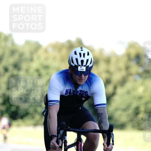 07.09.2025 - 19. Norderstedt Triathlon Michael Burmester http://msf.ph/oto/8845849 07.09.2025 16:07:04 Radfahren 552, 950, 1094, 1400, 1555, 1574, 1588 meine-sportfotos.de