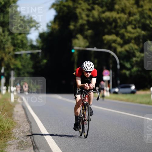 07.09.2025 - 19. Norderstedt Triathlon Michael Burmester http://msf.ph/oto/8845874 07.09.2025 11:10:32 Radfahren 833, 1199 meine-sportfotos.de