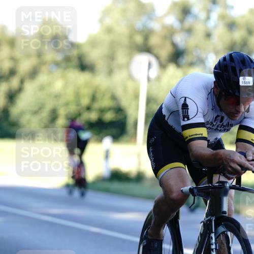 07.09.2025 - 19. Norderstedt Triathlon Michael Burmester http://msf.ph/oto/8845906 07.09.2025 16:07:10 Radfahren 492, 866, 952, 1094, 1407, 1523, 1555, 1588, 1589, 1601, 1616 meine-sportfotos.de