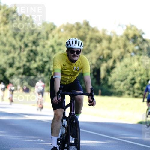 07.09.2025 - 19. Norderstedt Triathlon Michael Burmester http://msf.ph/oto/8845917 07.09.2025 16:07:13 Radfahren 937, 952, 1523, 1551, 1589, 1616 meine-sportfotos.de