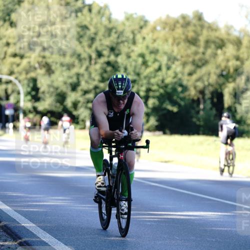 07.09.2025 - 19. Norderstedt Triathlon Michael Burmester http://msf.ph/oto/8845927 07.09.2025 16:07:16 Radfahren 937, 1551 meine-sportfotos.de