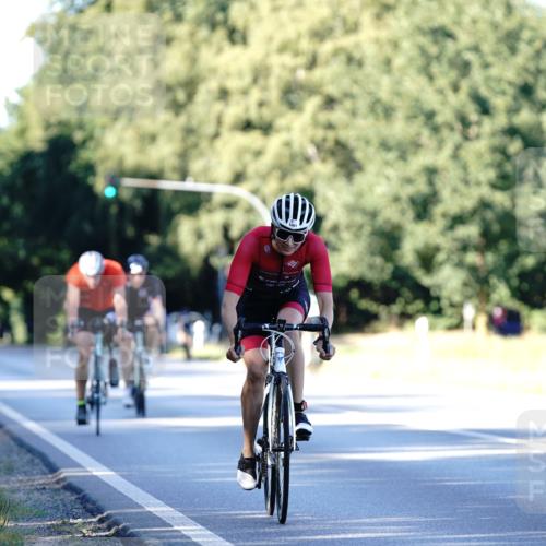 07.09.2025 - 19. Norderstedt Triathlon Michael Burmester http://msf.ph/oto/8845942 07.09.2025 16:07:24 Radfahren 1061 meine-sportfotos.de