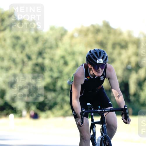 07.09.2025 - 19. Norderstedt Triathlon Michael Burmester http://msf.ph/oto/8845979 07.09.2025 16:07:34 Radfahren 1559 meine-sportfotos.de