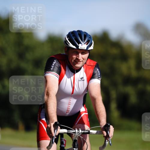 07.09.2025 - 19. Norderstedt Triathlon Michael Burmester http://msf.ph/oto/8845981 07.09.2025 11:12:18 Radfahren 1236 meine-sportfotos.de