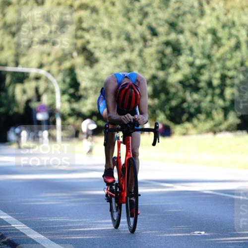 07.09.2025 - 19. Norderstedt Triathlon Michael Burmester http://msf.ph/oto/8846017 07.09.2025 16:07:46 Radfahren 930, 1529 meine-sportfotos.de