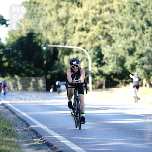07.09.2025 - 19. Norderstedt Triathlon Michael Burmester http://msf.ph/oto/8846033 07.09.2025 16:07:51 Radfahren 957, 1086 meine-sportfotos.de