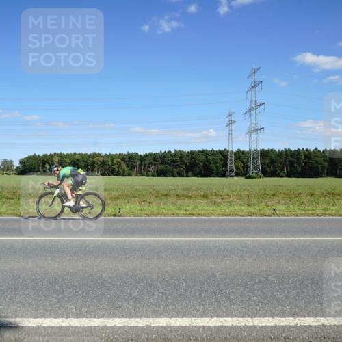 07.09.2025 - 19. Norderstedt Triathlon Michael Burmester http://msf.ph/oto/8846049 07.09.2025 15:07:51 Radfahren 442, 464 meine-sportfotos.de
