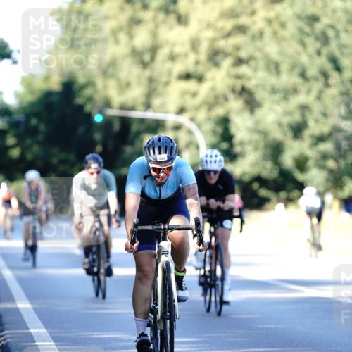 07.09.2025 - 19. Norderstedt Triathlon Michael Burmester http://msf.ph/oto/8846052 07.09.2025 16:08:11 Radfahren 945, 1475, 1556, 1607 meine-sportfotos.de