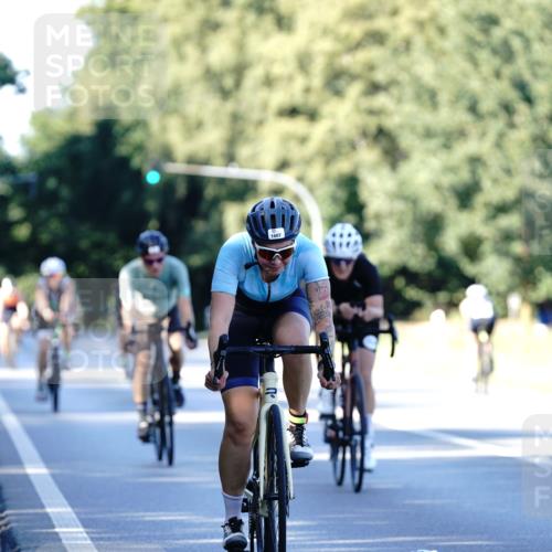 07.09.2025 - 19. Norderstedt Triathlon Michael Burmester http://msf.ph/oto/8846055 07.09.2025 16:08:11 Radfahren 945, 1475, 1556, 1607 meine-sportfotos.de