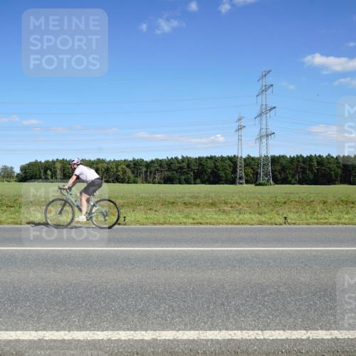 07.09.2025 - 19. Norderstedt Triathlon Michael Burmester http://msf.ph/oto/8846058 07.09.2025 15:08:04 Radfahren  meine-sportfotos.de