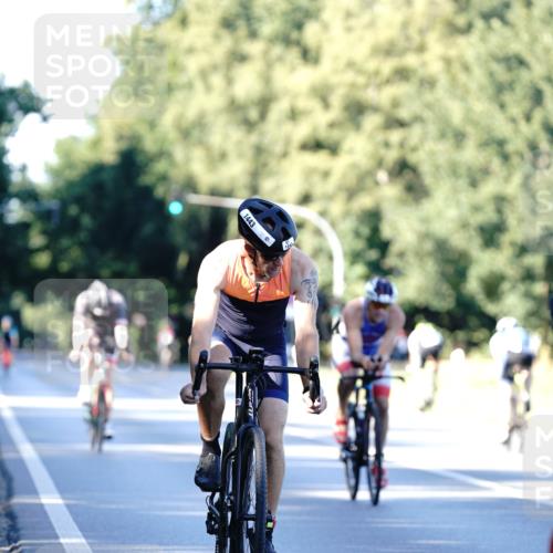 07.09.2025 - 19. Norderstedt Triathlon Michael Burmester http://msf.ph/oto/8846082 07.09.2025 16:08:20 Radfahren 461, 526, 1443, 1593 meine-sportfotos.de