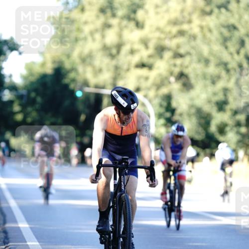07.09.2025 - 19. Norderstedt Triathlon Michael Burmester http://msf.ph/oto/8846086 07.09.2025 16:08:20 Radfahren 461, 526, 1443, 1593 meine-sportfotos.de