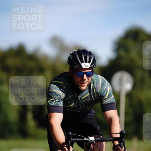 07.09.2025 - 19. Norderstedt Triathlon Michael Burmester http://msf.ph/oto/8846107 07.09.2025 11:13:08 Radfahren 1395 meine-sportfotos.de