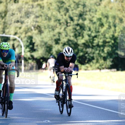 07.09.2025 - 19. Norderstedt Triathlon Michael Burmester http://msf.ph/oto/8846127 07.09.2025 16:08:37 Radfahren 927, 1078, 1458, 1623 meine-sportfotos.de