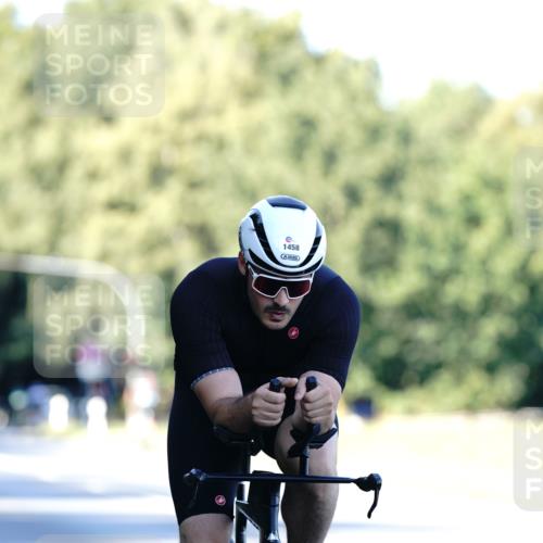 07.09.2025 - 19. Norderstedt Triathlon Michael Burmester http://msf.ph/oto/8846147 07.09.2025 16:08:39 Radfahren 401, 927, 1078, 1458, 1623 meine-sportfotos.de