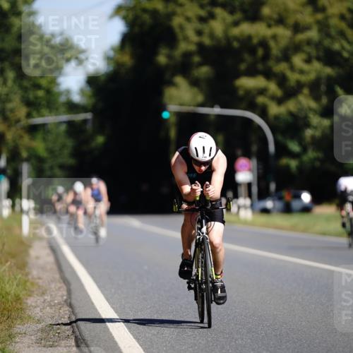 07.09.2025 - 19. Norderstedt Triathlon Michael Burmester http://msf.ph/oto/8846153 07.09.2025 11:13:46 Radfahren 1166 meine-sportfotos.de