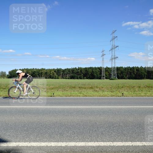 07.09.2025 - 19. Norderstedt Triathlon Michael Burmester http://msf.ph/oto/8846154 07.09.2025 15:09:19 Radfahren 477, 1424, 1494 meine-sportfotos.de