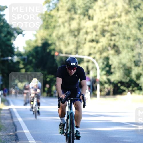 07.09.2025 - 19. Norderstedt Triathlon Michael Burmester http://msf.ph/oto/8846158 07.09.2025 16:08:41 Radfahren 401, 927, 1458, 1623 meine-sportfotos.de