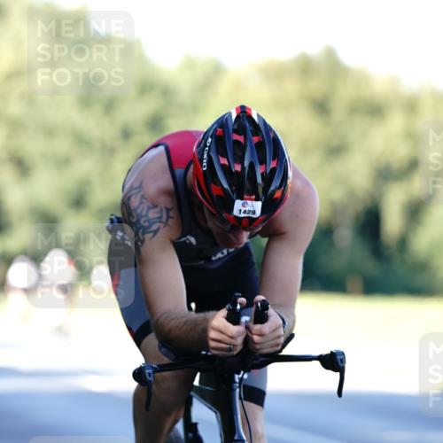 07.09.2025 - 19. Norderstedt Triathlon Michael Burmester http://msf.ph/oto/8846198 07.09.2025 16:08:46 Radfahren 482, 916, 1429 meine-sportfotos.de