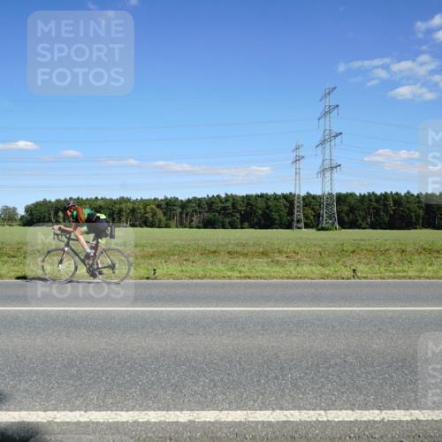 07.09.2025 - 19. Norderstedt Triathlon Michael Burmester http://msf.ph/oto/8846204 07.09.2025 15:09:54 Radfahren 1447 meine-sportfotos.de