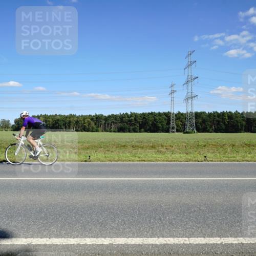 07.09.2025 - 19. Norderstedt Triathlon Michael Burmester http://msf.ph/oto/8846217 07.09.2025 15:10:00 Radfahren 953 meine-sportfotos.de