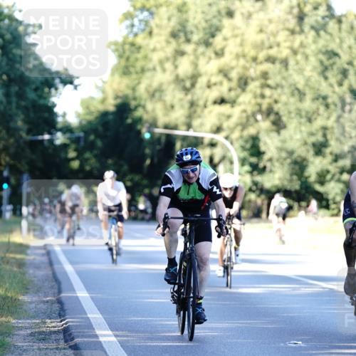07.09.2025 - 19. Norderstedt Triathlon Michael Burmester http://msf.ph/oto/8846243 07.09.2025 16:09:08 Radfahren 543, 932, 1514 meine-sportfotos.de