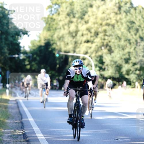 07.09.2025 - 19. Norderstedt Triathlon Michael Burmester http://msf.ph/oto/8846247 07.09.2025 16:09:08 Radfahren 543, 932, 1514 meine-sportfotos.de