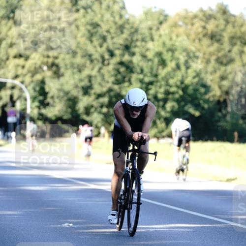07.09.2025 - 19. Norderstedt Triathlon Michael Burmester http://msf.ph/oto/8846251 07.09.2025 16:09:09 Radfahren 543, 932, 1514, 1546 meine-sportfotos.de