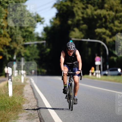 07.09.2025 - 19. Norderstedt Triathlon Michael Burmester http://msf.ph/oto/8846261 07.09.2025 11:14:41 Radfahren 1279 meine-sportfotos.de