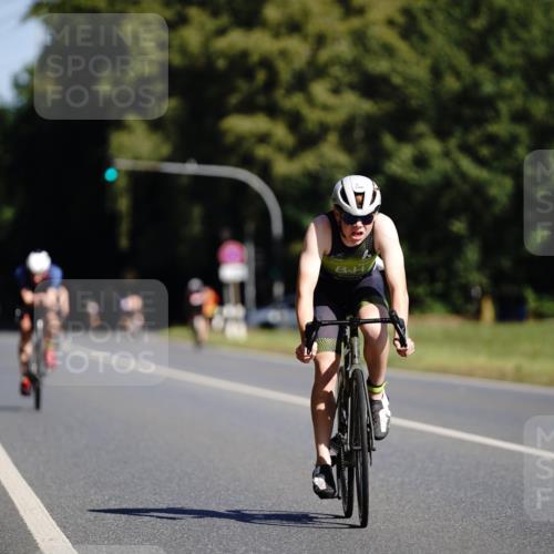 07.09.2025 - 19. Norderstedt Triathlon Michael Burmester http://msf.ph/oto/8846268 07.09.2025 11:15:09 Radfahren 844, 1180 meine-sportfotos.de