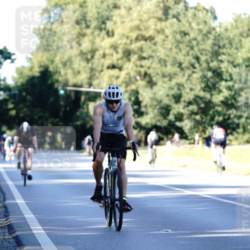 07.09.2025 - 19. Norderstedt Triathlon Michael Burmester http://msf.ph/oto/8846270 07.09.2025 16:09:14 Radfahren 378, 1546 meine-sportfotos.de