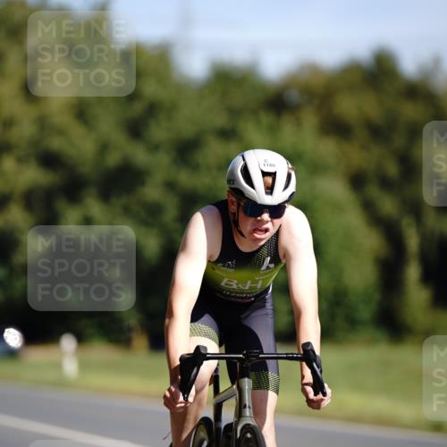 07.09.2025 - 19. Norderstedt Triathlon Michael Burmester http://msf.ph/oto/8846272 07.09.2025 11:15:10 Radfahren 844, 1180 meine-sportfotos.de
