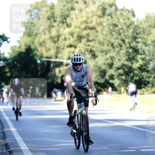 07.09.2025 - 19. Norderstedt Triathlon Michael Burmester http://msf.ph/oto/8846278 07.09.2025 16:09:14 Radfahren 378, 1546 meine-sportfotos.de