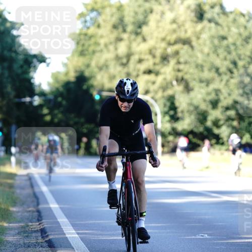 07.09.2025 - 19. Norderstedt Triathlon Michael Burmester http://msf.ph/oto/8846282 07.09.2025 16:09:17 Radfahren 378, 1420 meine-sportfotos.de