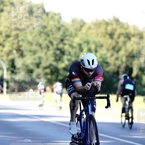 07.09.2025 - 19. Norderstedt Triathlon Michael Burmester http://msf.ph/oto/8846316 07.09.2025 16:09:23 Radfahren 488, 1064, 1080, 1085 meine-sportfotos.de