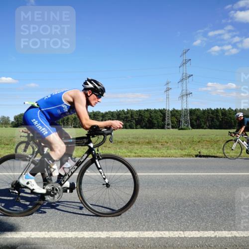 07.09.2025 - 19. Norderstedt Triathlon Michael Burmester http://msf.ph/oto/8846324 07.09.2025 15:10:47 Radfahren 475, 946, 967 meine-sportfotos.de