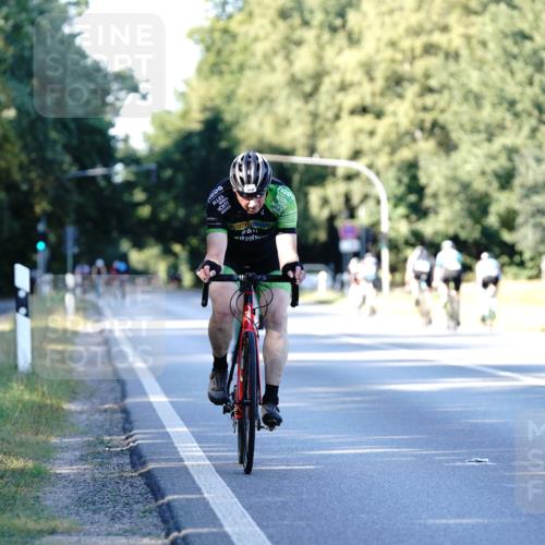 07.09.2025 - 19. Norderstedt Triathlon Michael Burmester http://msf.ph/oto/8846343 07.09.2025 16:09:27 Radfahren 488, 1064, 1085, 1524 meine-sportfotos.de