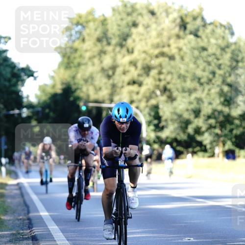 07.09.2025 - 19. Norderstedt Triathlon Michael Burmester http://msf.ph/oto/8846365 07.09.2025 16:09:41 Radfahren 1437, 1552, 1572 meine-sportfotos.de