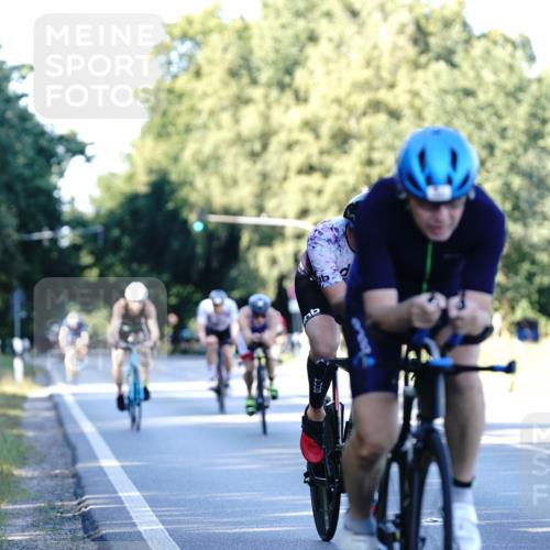 07.09.2025 - 19. Norderstedt Triathlon Michael Burmester http://msf.ph/oto/8846373 07.09.2025 16:09:42 Radfahren 1437, 1552, 1572, 1594 meine-sportfotos.de