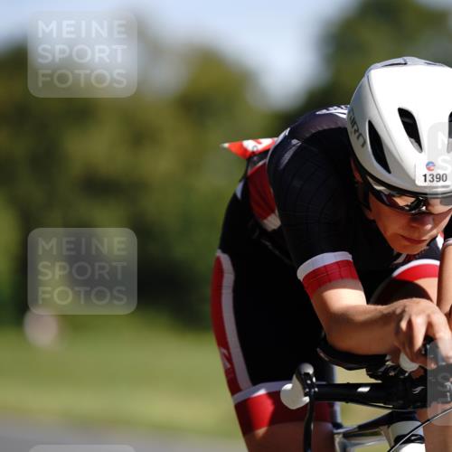 07.09.2025 - 19. Norderstedt Triathlon Michael Burmester http://msf.ph/oto/8846406 07.09.2025 11:16:21 Radfahren 1390 meine-sportfotos.de