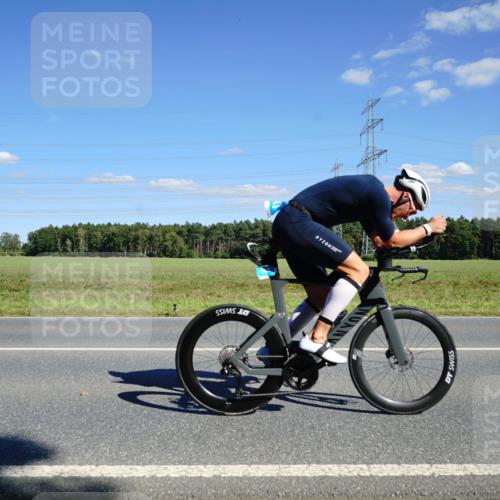 07.09.2025 - 19. Norderstedt Triathlon Michael Burmester http://msf.ph/oto/8846428 07.09.2025 15:12:03 Radfahren 403, 1502 meine-sportfotos.de