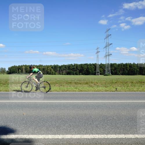 07.09.2025 - 19. Norderstedt Triathlon Michael Burmester http://msf.ph/oto/8846437 07.09.2025 15:12:05 Radfahren 403, 457, 1502 meine-sportfotos.de