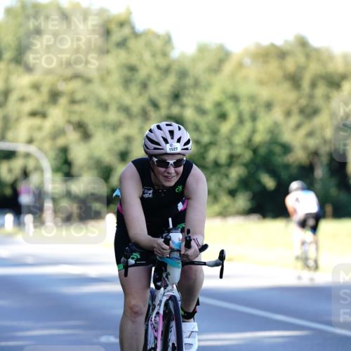 07.09.2025 - 19. Norderstedt Triathlon Michael Burmester http://msf.ph/oto/8846456 07.09.2025 16:10:22 Radfahren 954, 1527, 1532 meine-sportfotos.de