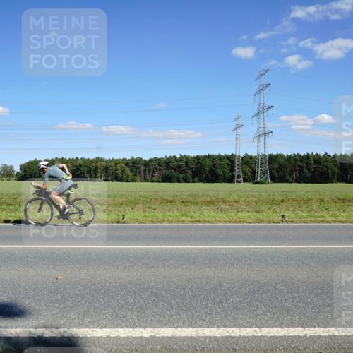 07.09.2025 - 19. Norderstedt Triathlon Michael Burmester http://msf.ph/oto/8846466 07.09.2025 15:12:22 Radfahren 930 meine-sportfotos.de