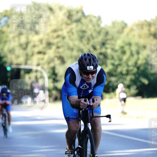 07.09.2025 - 19. Norderstedt Triathlon Michael Burmester http://msf.ph/oto/8846486 07.09.2025 16:10:27 Radfahren 1051, 1065, 1532, 1562, 1563 meine-sportfotos.de