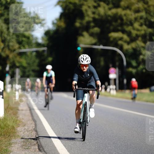 07.09.2025 - 19. Norderstedt Triathlon Michael Burmester http://msf.ph/oto/8846498 07.09.2025 11:17:19 Radfahren 1227 meine-sportfotos.de